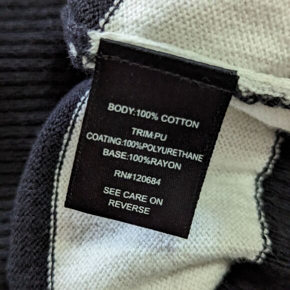 Torrid Quilted Distressed Heart Patch Monochromatic Sweater sz 1X Elbow Patches - Picture 8 of 8